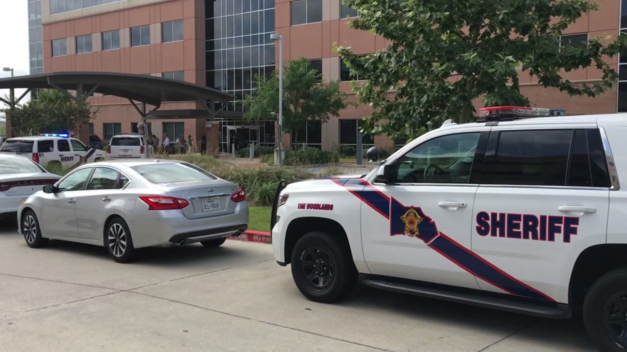 Bomb threat cleared at medical building near St. Luke's hospital